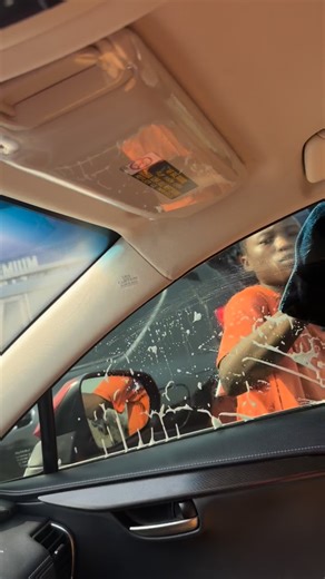 I’m GLEE, call me GOAL BABY 🫶🏽 on Instagram: "I already started the video when I was so pissed and wiping it off I didn’t even know this one was going to come help clean !! This boys are going cray !! Whenever I don’t have my driver driver I see different versions of them !! This particular ones at chevron really needs to be dealt with !! He took a whole bucket 🪣 and filled with sand and poured it on my car bonnet and even my windscreen Screaming at me that Shey because G