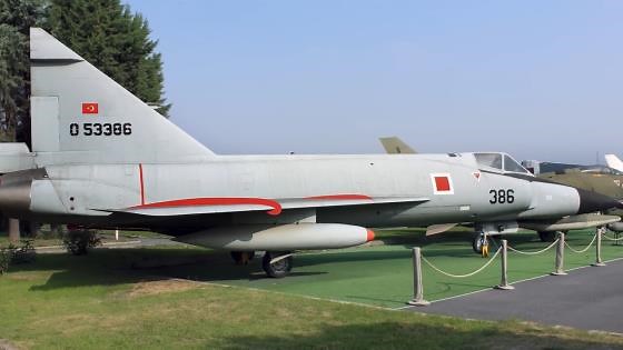 The supersonic interceptor that never saw its killer