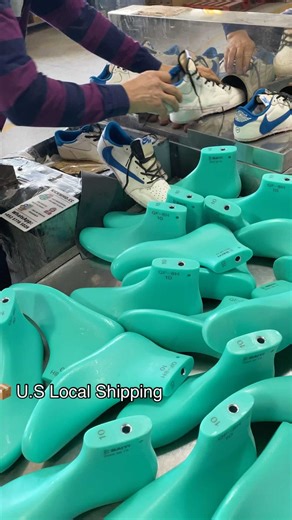 KW_team04 on Instagram: "You:What are U doing? Me: Making the best Fragment Design X Travis Scott X Air Jordan 1 Retro Low Sail Military Blue for our friends . Dunk & Jordan & Kobe , 📦U.S To U.S Local Shipping...feel free to DM. . . . #basketballshoes #airjordan1 #fragment1s #travisscottjordan #retro #protro #23isback #jumpman #explore #travisscottjordan1 #travisscottshoes #sneakers #nike #sneakerpolitics #nikebasketball #deucebrand #meshshorts #hoopshoes #ballislife #snkrs #hypebeast #fashiong