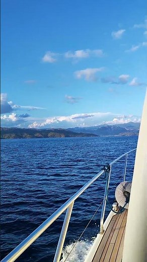 Boat Hull Wave Sounds | Ocean ASMR #ocean #sailing #sealife