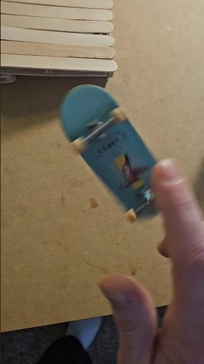 How to tre flip a fingerboard #fingerboard #fingerboarding #skateboardvibes #tutorial