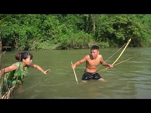 Survival At Stream Every Day - Primitive Life Solo Bushcraft Off Grid