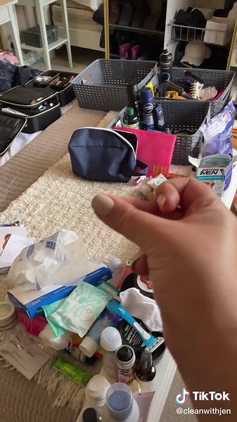 House Reset: Tidying Up Routine for a Fresh Start