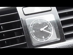 How to set the analog clock of the Volkswagen Passat