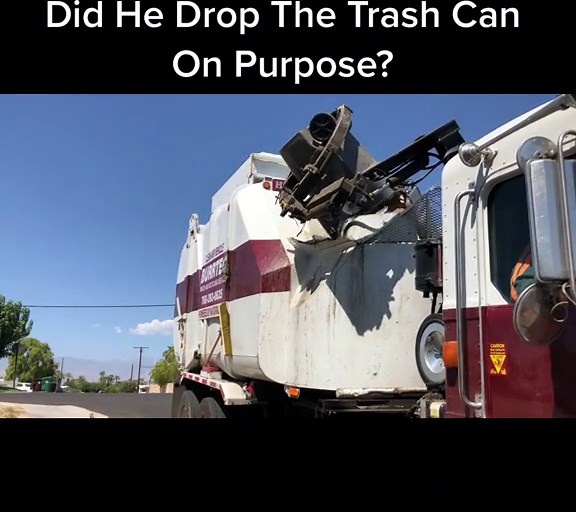 Garbage Truck Fail | Calling His Manager Now #garbagetruck #fail 😡#dontbeakaren