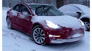 Tesla Model 3 RWD Tested In Snow & From Stopped On Hill: Video
