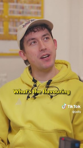 British Highschoolers Taste American Pop Tarts