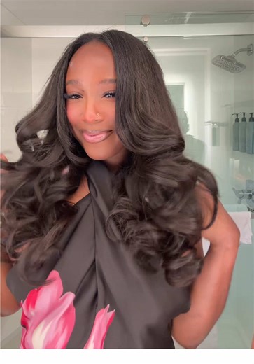 Perfect Pin Curls: A Quick and Easy Hair Tutorial