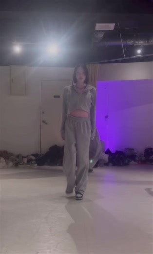 西野カナの可愛いダンスシーン