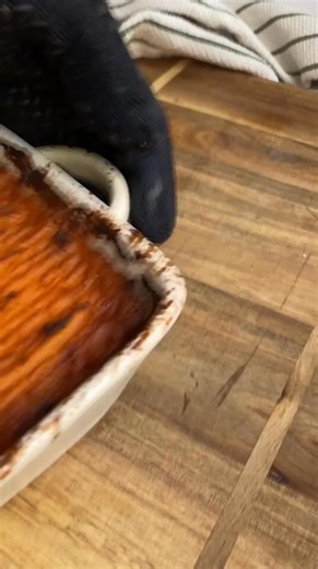 Spiced Vegan Cottage Pie with Sweet Potato Mash – comment SAVE and I’ll message you the recipe :) RECIPE: https://glow-diaries.com/vegan-cottage-pie/ | Glow Diaries