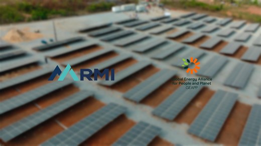 Frequent power outages were the norm in Ijoko, Ogun State — until the Robinyan interconnected minigrid changed everything. With 500 kW of solar, 630 kWh of battery storage, and a powerful coalition — Darway Coast, Ikeja Electric, GEAPP, and RMI — this project is transforming people’s daily lives and benefiting homes, schools, and businesses with reliable, clean energy. Learn more about this project and the importance of interconnected minigrids: https://bit.ly/4mkBI21 | RMI | Facebook