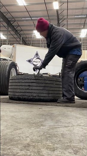 Super single tire dismount. 445/50r22.5 Commercial tire service