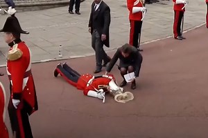 Soldier faints at the historic Order of the Garter procession