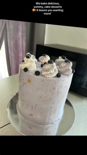 We bake yummy dessert cakes! Full of awesome flavours! It leaves you wanting for more 😍😍😍! #cake #delicious #yummycake #birthday
