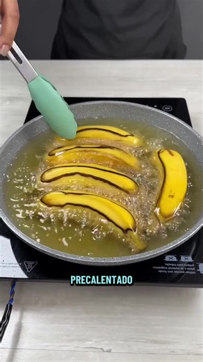 La próxima vez frie tus plátanos así, Tu desayuno nunca volverá ser el mismo. #desayuno #platano #saludable #mexicanfood