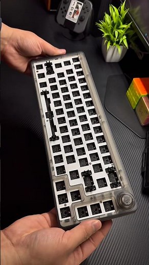 Custom keyboard part 1 #keyboard #mechanicalkeyboard #mouse #customkeyboard