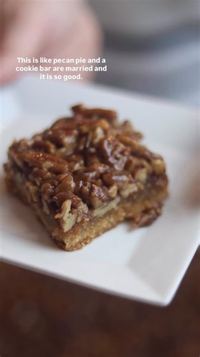 Kayti Lavergne on Instagram: "The most delicious fall treat! All the best parts of pecan pie with a cookie base ❤️ Comment “link” or “recipe” for full printable recipe #pecanpie #falldessert #thanksgivingdesserts #pecanpiebars #easyrecipes #easydessert #cookiebars"