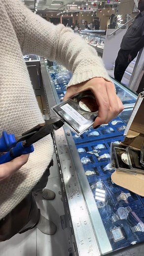 How much do you think is worst ？ (ID Video 7310004355829108014) #sisver #coinstar #watchbyjuls #coi | Sinikka Mattila