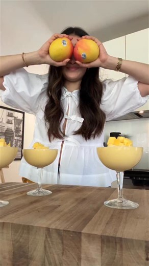 Let’s make this yum cha classic 🥭 Hong Kong Mango Pudding with sweet and juicy @perfectionfreshaus Calypso® Mangoes. Easy to make, set these in the fridge for a few hours for a delicious dessert that feels like summer in every bite. Recipe below 👇 🥭HONG KONG MANGO PUDDING🥭 9g gelatin powder 45mL cold water 450g mango chunks 2 tbsp castor sugar 250mL evaporated milk Extra fresh mango and evaporated milk to serve 1. Combine gelatine and cold water, stirring, and then allow it to sit for 5 minu