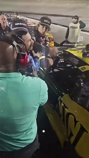 Ryan Blaney & Carson Hocevar Fight After Bristol! 😱 #nascar #shanevangisbergen #svg #nascarnews