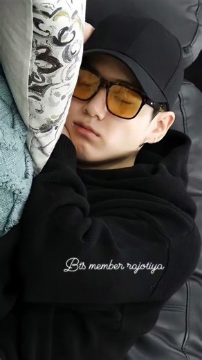 Jung Kook sleeping 💤😘😘🥰😊☺️. . ………….. 𝗙𝗼𝗹𝗹𝗼𝘄╰┈➤@Bts Member rajotiya 𝑱𝑼𝑵𝑮𝑲𝑶𝑶𝑲 BTS⟭⟬⁷ ╔═.❥.══════════╗ 🔖#jungkook #정국 #jk #kookie #jungkookie #jeonjungkook #전정국 #jungkookbts #rm #suga #jin #JHOPE #Jimin #V #btsconcert #BTSARMY #Jungkook_GOLDEN #JungkookForever #jungkookxcalvinklein #jungkookvideos #BTS #방탄소년단 #Bora_Kookie 🐳 BTS (방탄소년단) Jimin BIGHIT MUSIC Bangtan PH BTS - Rap Monster | Bts Member Rajotiya