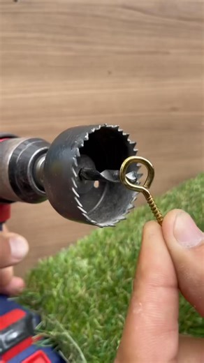 The right way to use a hole saw on a corner No grabbing, no frustration #WorkshopHack #Woodworking #HoleSaw | Creative Tips