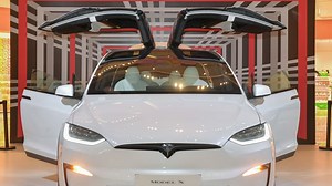 Tesla Recalls 239,000 Vehicles Over Rearview Camera Issues