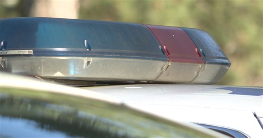 Man dies after crash on London Bridge Road