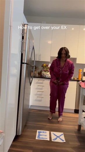 TISIA XIARE VERE on Instagram: "Just a friendly reminder 🥰 comment “join” if you need help getting over him 🫶🏽 #dating #relationshipadvice #breakups"