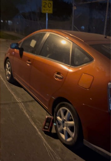 GOOLOO A5 Jump Starter with Air Compressor, 4000A Car Battery Jump Starter (All Gas/10.0L Diesel) with 160PSI Tire Inflator Auto-Off, 45W Output Power Bank, 12V Jump Box Car Jumper Starter Portable