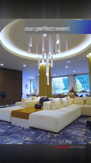 🌟 Perfect venue for events, conferences, or corporate team building in the center of Prague! 🌟 🎉 Our 6 halls can adapt to your individual requirements. We offer space for up to 400 people - even large groups will find comfortable and representative spaces for meetings and presentations here. 💡 We provide Wi-Fi connectivity, projectors, and sound systems. The conference halls are equipped with air conditioning. We will ensure that your event meets the required technical standard. Comfort for 