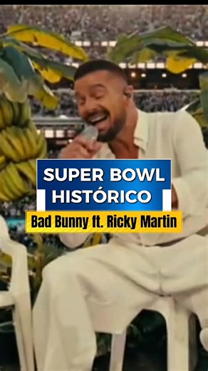 ¡HISTÓRICO! 🇵🇷✨ Bad Bunny se adueñó del escenario del Super Bowl y el mundo entero se puso a perrear. El orgullo latino en su máxima expresión. 🌎🔥 #BadBunny #SuperBowl #RickyMartin #LadyGaga #OrgulloLatino