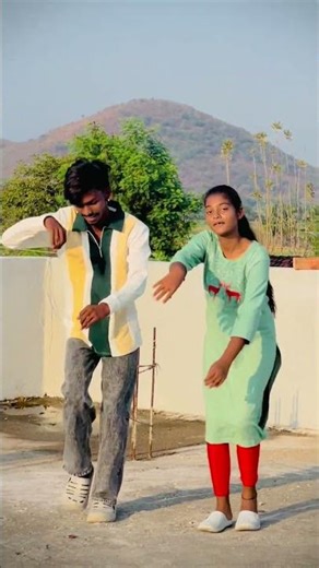 Gunna gunna poyee sinadhi😅 #subscribers #dance #beautifulfolksong #viral #folksouls #trending