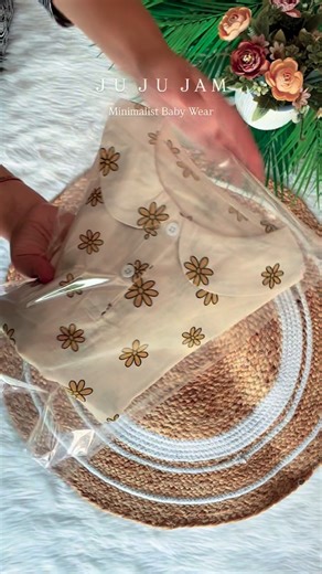 Ju Ju Jam | Indian Baby Store on Instagram: "Introducing our Minimalist Baby Wear collection 👶✨ Clean designs, soft tones, and comfy fits made for everyday moments 🧸 At Ju Ju Jam, we believe less is more when it comes to baby comfort 🌿💫 Gentle fabrics, easy wear, and timeless styles parents love 🌸✨ 🎁 Extra Rs. 409/- Off 🚚 COD available 🔄 7 days easy return & exchange Because tiny moments shine brightest in simple, cozy outfits 🤍👶 #girlclothing #girlsset #babygirlfashion #babygirlclothe