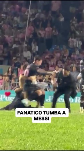 ¡Fanáticos boricuas paralizan el juego y dejan a Messi en el suelo! 😱🇵🇷⚽🔥 #YoSoyChambo #Messi #PuertoRico #Fútbol #Viral 💥👀