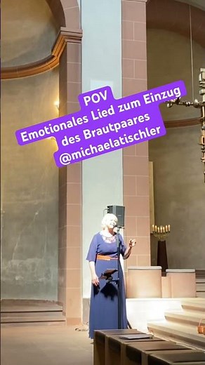 Emotionales Lied zum Einzug des Brautpaares live gesungen von Michaela Tischler