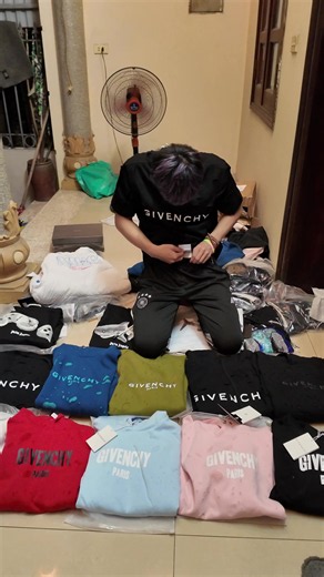 Givenchy hoodie review — Van Nhat unboxing and verdict