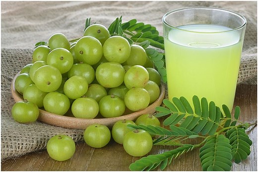 Boost Your Metabolism And Lose Weight With This Easy-to-Make Amla Juice