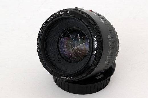 How Much Does a Scratch Affect the Quality of a Lens?