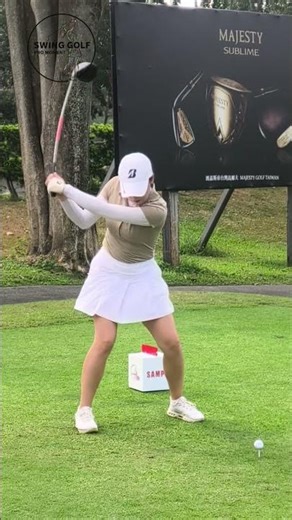 From the front view, her driver swing looks beautiful. #golf #golfswing