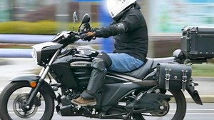 首次拍到酷道155-济南铃木。比较小众的小排量巡航。有骑这个的车友吗？聊聊感受。#酷道155 #巡航摩托#铃木酷道155