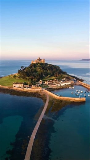 This island disappears into the sea every night 😳 #travel #uktravel #cornwall | UK Hidden Gems