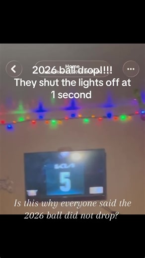 2026 ball drop happy new year. Everyone said they did not see the ball drop. They turned out the lights at 1 second remaining. So in the dark sky the ball disappeared. Happy new year #2026balldrop #2026 #happynewyear #fyp #theballdiddrop