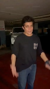 86K views · 584 reactions | Radio... my passion! Tune into FM 107.4 Monday to Friday 8pm-10pm #fm107 #radio #passion #show #entertainment #music | Sahir Lodhi | Facebook