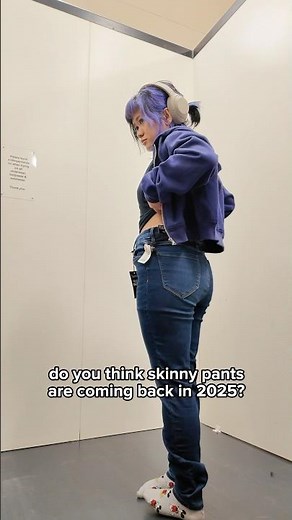 are skinny jeans coming back in 2025? 🤔👖 #lifestyle #style #body