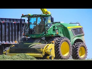 956 HORSEPOWER John Deere 9900 Forage Harvester Chopping Hay