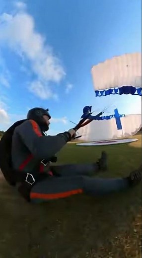 Skydiving Funny Parachute Landing 🪂 FAIL Moments 🏷️ Skydiver Misses Target 🎯 and Slides on Landing 🙈