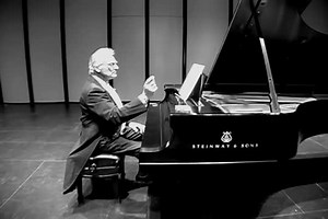 John Cage's 4'33" Defies Silence