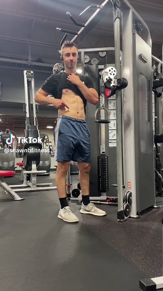 How To Do Oblique Ab Cable Twists