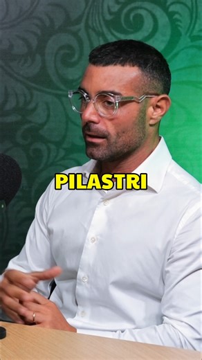 Un consiglio senza conoscerti non vale nulla. Chi parla senza sapere chi sei, non ti sta aiutando, ti sta solo riempiendo la testa. Un vero professionista ascolta prima di parlare. #seduzione #gentlemind #attrazione | Gentlemind di Maurizio Romano